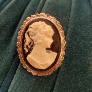 Black Mother of Pearl's Cameo Brooch